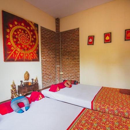 Bed and Breakfast Joy'S House & Tour Чиангмай Экстерьер фото